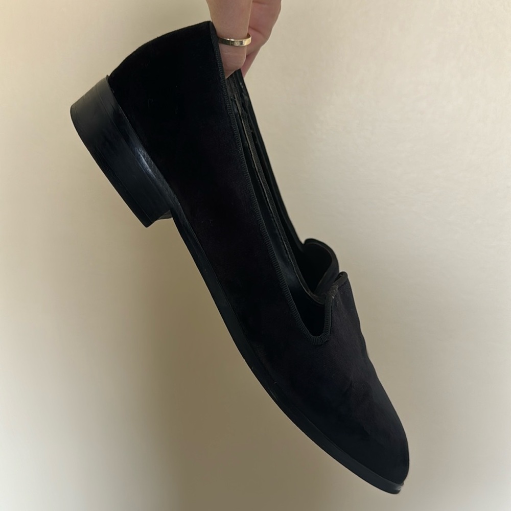 Forever 21 Black Loafers Size 7.5